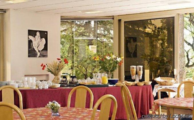 Les Genevriers Appartement Cannes Restaurant foto